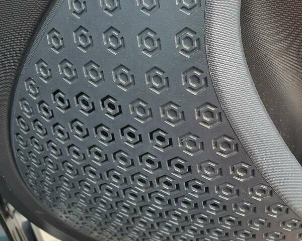 Черный Смарт EQ Forfour, объемом двигателя 0 л и пробегом 42 тыс. км за 8999 $, фото 26 на Automoto.ua