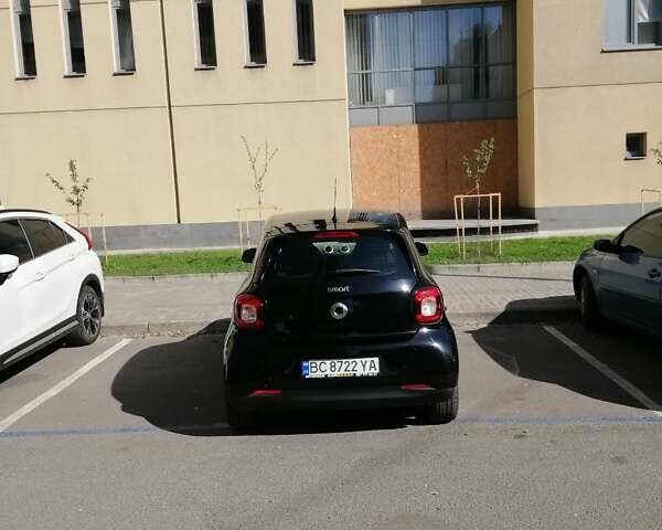Чорний Смарт EQ Forfour, об'ємом двигуна 0 л та пробігом 50 тис. км за 10000 $, фото 1 на Automoto.ua