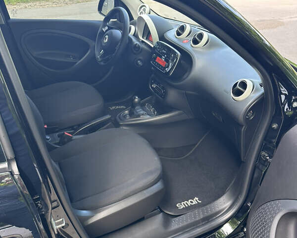 Черный Смарт EQ Forfour, объемом двигателя 0 л и пробегом 38 тыс. км за 9600 $, фото 35 на Automoto.ua