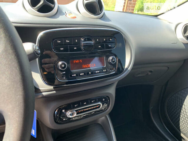 Черный Смарт EQ Forfour, объемом двигателя 0 л и пробегом 38 тыс. км за 9600 $, фото 17 на Automoto.ua