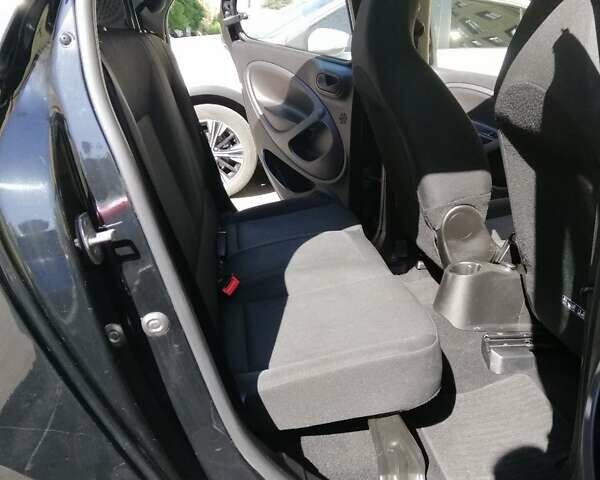 Чорний Смарт EQ Forfour, об'ємом двигуна 0 л та пробігом 50 тис. км за 10000 $, фото 5 на Automoto.ua