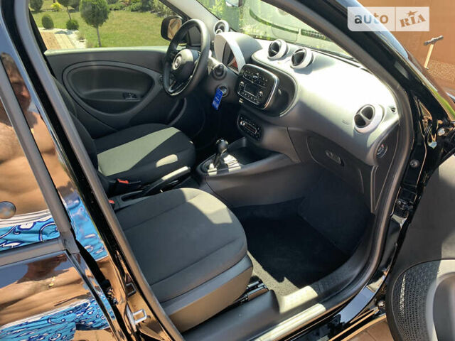 Черный Смарт EQ Forfour, объемом двигателя 0 л и пробегом 38 тыс. км за 9600 $, фото 12 на Automoto.ua