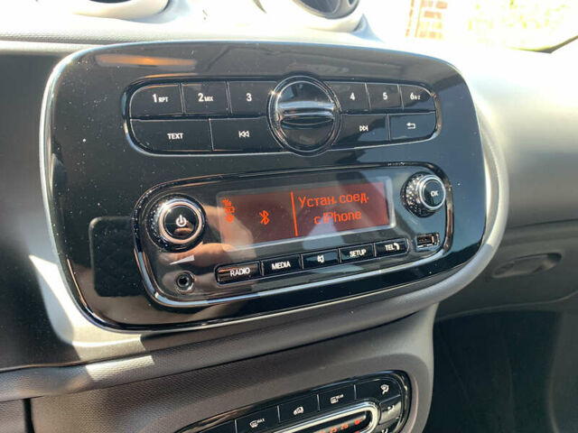 Черный Смарт EQ Forfour, объемом двигателя 0 л и пробегом 38 тыс. км за 9600 $, фото 19 на Automoto.ua