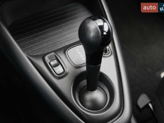 Черный Смарт EQ Forfour, объемом двигателя 0 л и пробегом 44 тыс. км за 9900 $, фото 18 на Automoto.ua