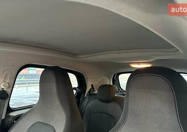 Чорний Смарт EQ Forfour, об'ємом двигуна 0 л та пробігом 22 тис. км за 14650 $, фото 15 на Automoto.ua