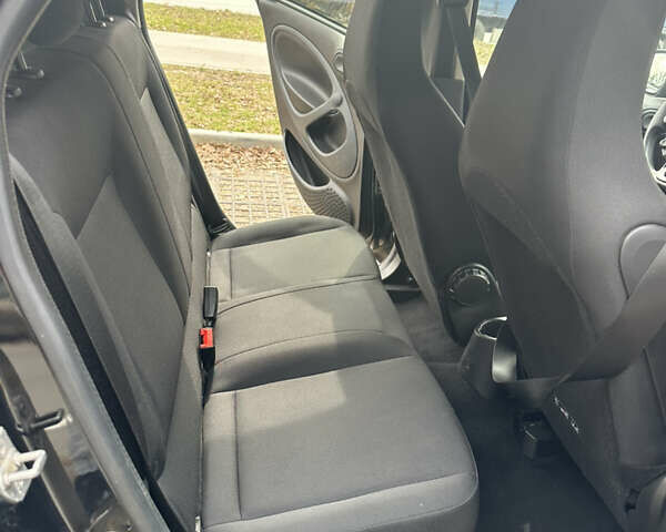 Черный Смарт EQ Forfour, объемом двигателя 0 л и пробегом 37 тыс. км за 9500 $, фото 16 на Automoto.ua