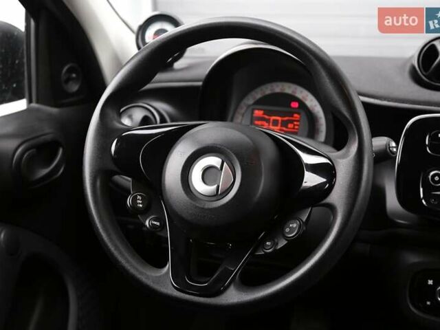 Черный Смарт EQ Forfour, объемом двигателя 0 л и пробегом 44 тыс. км за 9900 $, фото 13 на Automoto.ua