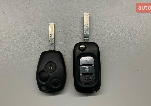 Черный Смарт EQ Forfour, объемом двигателя 0 л и пробегом 24 тыс. км за 12500 $, фото 17 на Automoto.ua