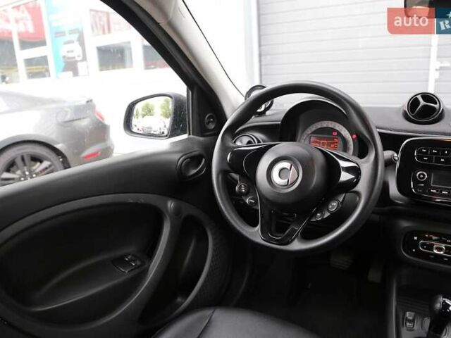 Черный Смарт EQ Forfour, объемом двигателя 0 л и пробегом 44 тыс. км за 9900 $, фото 10 на Automoto.ua