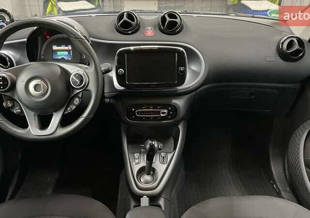 Черный Смарт EQ Forfour, объемом двигателя 0 л и пробегом 24 тыс. км за 12500 $, фото 7 на Automoto.ua