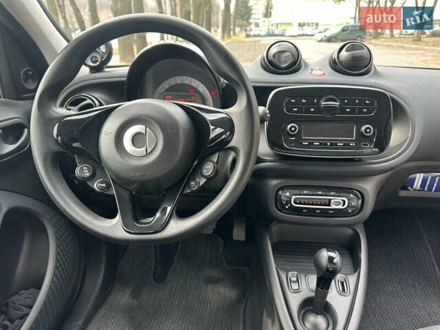 Черный Смарт EQ Forfour, объемом двигателя 0 л и пробегом 33 тыс. км за 9500 $, фото 15 на Automoto.ua