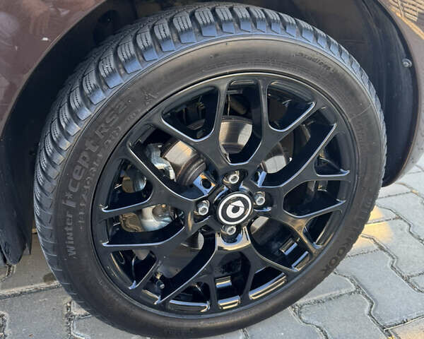 Коричневий Смарт EQ Forfour, об'ємом двигуна 0 л та пробігом 34 тис. км за 10100 $, фото 4 на Automoto.ua
