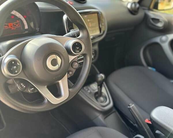 Смарт EQ Forfour, объемом двигателя 0 л и пробегом 15 тыс. км за 12500 $, фото 9 на Automoto.ua