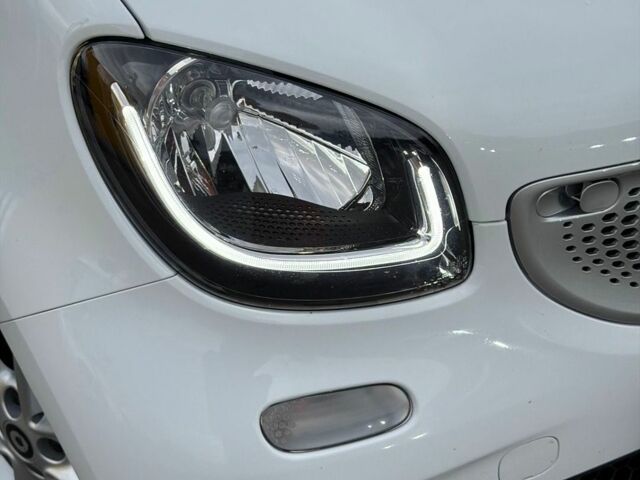 Серый Смарт EQ Forfour, объемом двигателя 0 л и пробегом 66 тыс. км за 10500 $, фото 21 на Automoto.ua