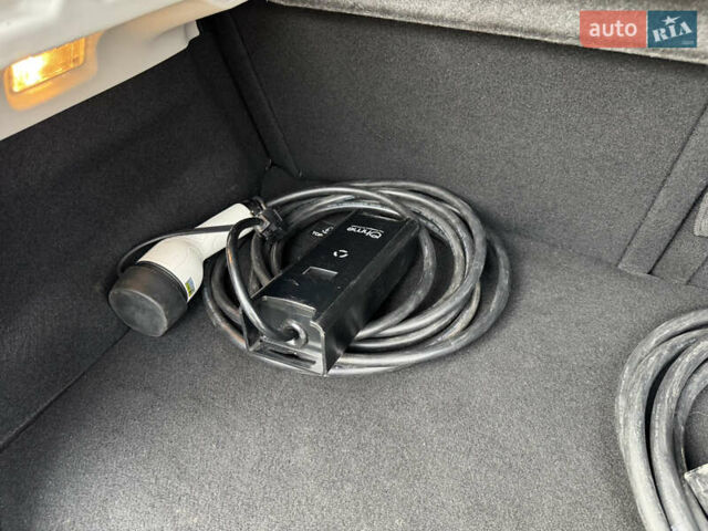 Серый Смарт EQ Forfour, объемом двигателя 0 л и пробегом 51 тыс. км за 8350 $, фото 38 на Automoto.ua