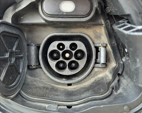 Серый Смарт EQ Forfour, объемом двигателя 0 л и пробегом 47 тыс. км за 11000 $, фото 7 на Automoto.ua