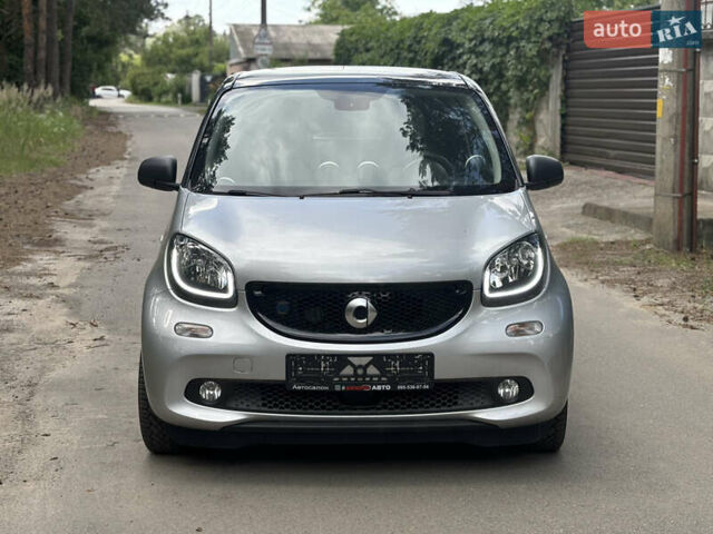 Серый Смарт EQ Forfour, объемом двигателя 0 л и пробегом 16 тыс. км за 10000 $, фото 1 на Automoto.ua