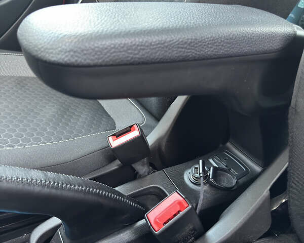 Серый Смарт EQ Forfour, объемом двигателя 0 л и пробегом 47 тыс. км за 11000 $, фото 11 на Automoto.ua