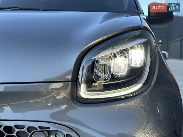 Сірий Смарт EQ Forfour, об'ємом двигуна 0 л та пробігом 46 тис. км за 12500 $, фото 10 на Automoto.ua