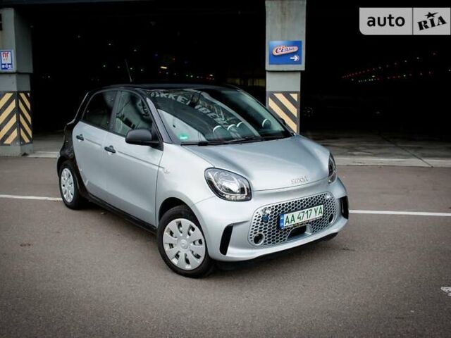 Сірий Смарт EQ Forfour, об'ємом двигуна 0 л та пробігом 40 тис. км за 12900 $, фото 3 на Automoto.ua