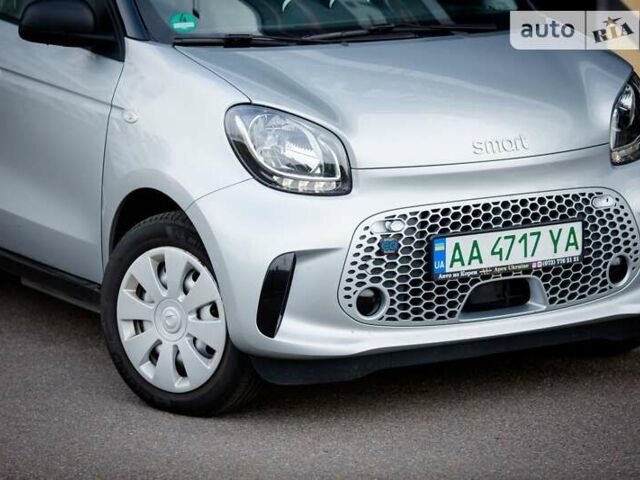 Сірий Смарт EQ Forfour, об'ємом двигуна 0 л та пробігом 40 тис. км за 12900 $, фото 11 на Automoto.ua