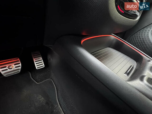 Серый Смарт EQ Forfour, объемом двигателя 0 л и пробегом 47 тыс. км за 11000 $, фото 21 на Automoto.ua