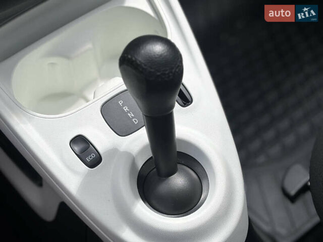 Серый Смарт EQ Forfour, объемом двигателя 0 л и пробегом 16 тыс. км за 10000 $, фото 13 на Automoto.ua