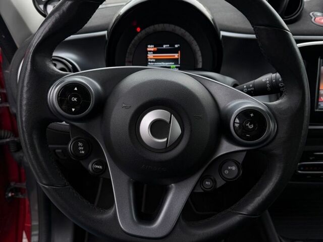 Сірий Смарт EQ Forfour, об'ємом двигуна 0 л та пробігом 54 тис. км за 9900 $, фото 15 на Automoto.ua
