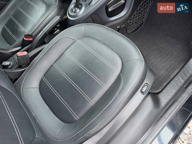 Синий Смарт EQ Forfour, объемом двигателя 0 л и пробегом 55 тыс. км за 7999 $, фото 28 на Automoto.ua