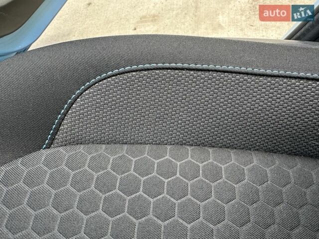 Синий Смарт EQ Forfour, объемом двигателя 0 л и пробегом 44 тыс. км за 11999 $, фото 28 на Automoto.ua