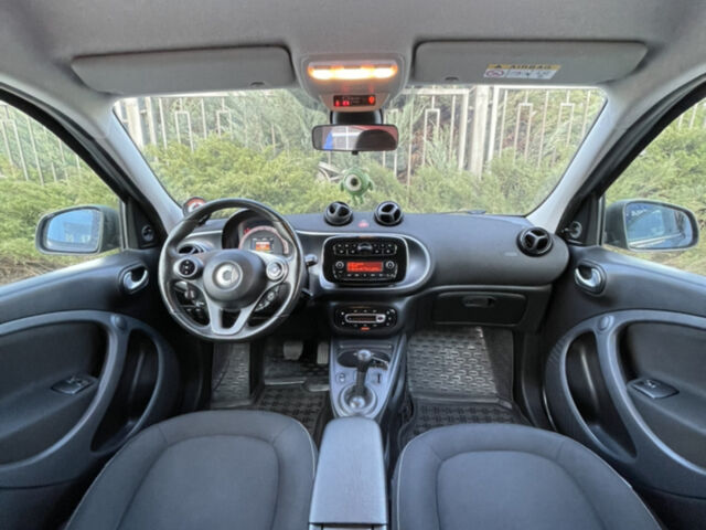 Зеленый Смарт EQ Forfour, объемом двигателя 0 л и пробегом 64 тыс. км за 9200 $, фото 13 на Automoto.ua