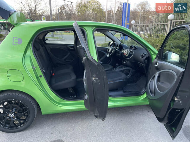 Зеленый Смарт EQ Forfour, объемом двигателя 0 л и пробегом 64 тыс. км за 9500 $, фото 9 на Automoto.ua