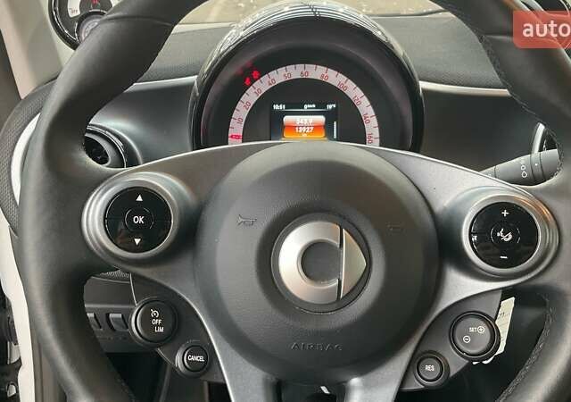 Белый Смарт EQ Fortwo, объемом двигателя 0 л и пробегом 13 тыс. км за 16500 $, фото 13 на Automoto.ua