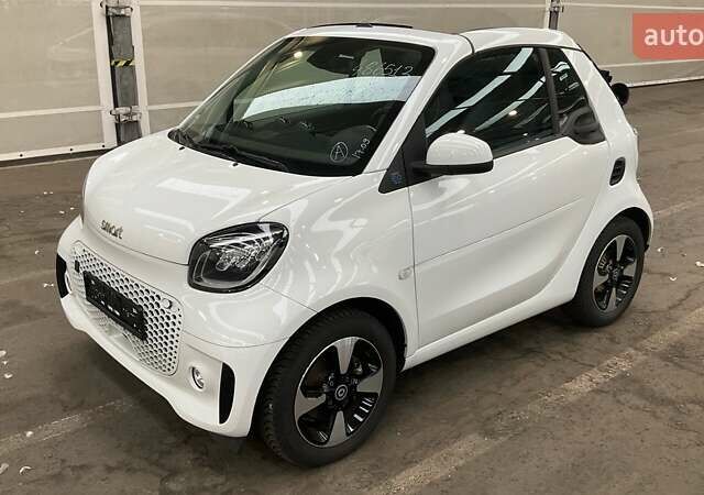 Белый Смарт EQ Fortwo, объемом двигателя 0 л и пробегом 13 тыс. км за 16500 $, фото 4 на Automoto.ua
