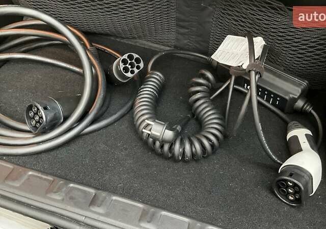 Белый Смарт EQ Fortwo, объемом двигателя 0 л и пробегом 32 тыс. км за 13450 $, фото 15 на Automoto.ua