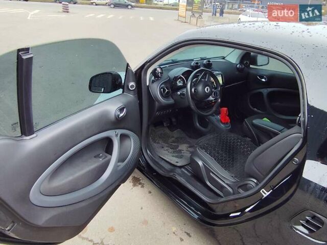 Черный Смарт EQ Fortwo, объемом двигателя 0 л и пробегом 67 тыс. км за 10600 $, фото 6 на Automoto.ua