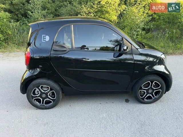Черный Смарт EQ Fortwo, объемом двигателя 0 л и пробегом 35 тыс. км за 10450 $, фото 19 на Automoto.ua