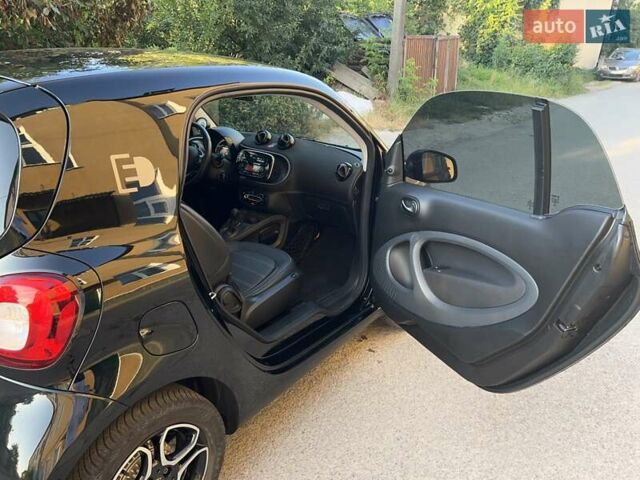 Черный Смарт EQ Fortwo, объемом двигателя 0 л и пробегом 35 тыс. км за 10450 $, фото 22 на Automoto.ua