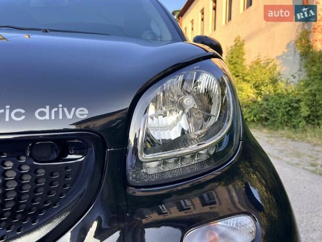 Черный Смарт EQ Fortwo, объемом двигателя 0 л и пробегом 35 тыс. км за 10450 $, фото 4 на Automoto.ua