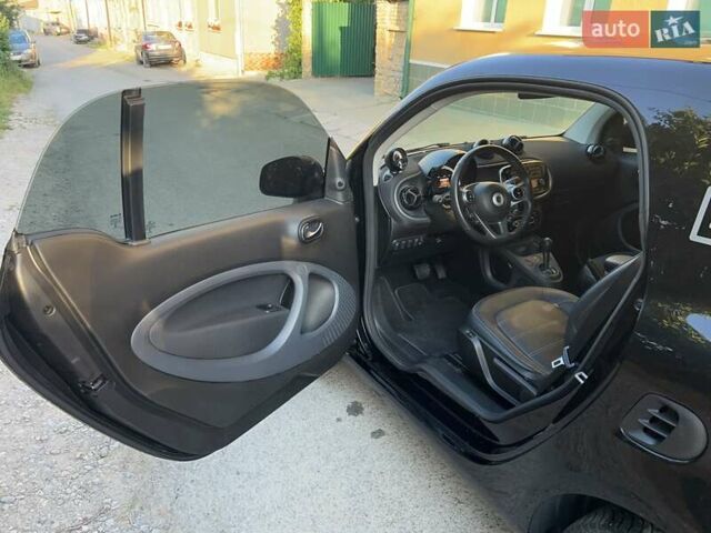 Черный Смарт EQ Fortwo, объемом двигателя 0 л и пробегом 35 тыс. км за 10450 $, фото 34 на Automoto.ua