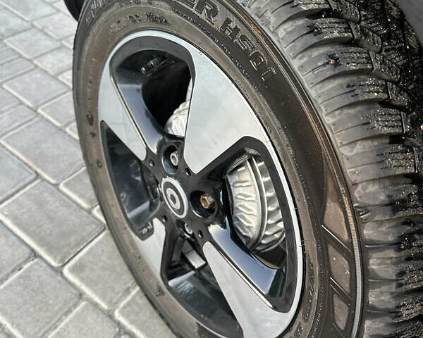 Черный Смарт EQ Fortwo, объемом двигателя 0 л и пробегом 38 тыс. км за 8999 $, фото 6 на Automoto.ua