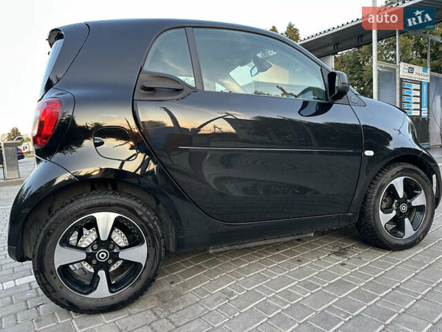 Черный Смарт EQ Fortwo, объемом двигателя 0 л и пробегом 38 тыс. км за 8999 $, фото 8 на Automoto.ua