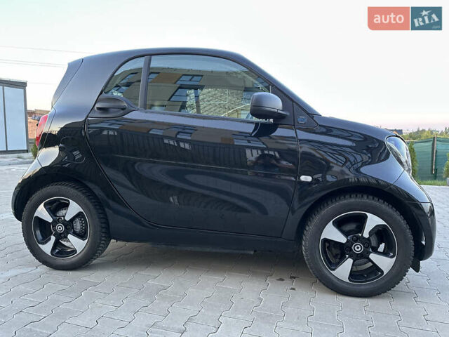 Черный Смарт EQ Fortwo, объемом двигателя 0 л и пробегом 38 тыс. км за 8999 $, фото 25 на Automoto.ua