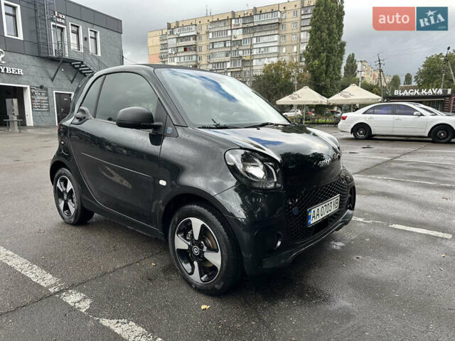 Черный Смарт EQ Fortwo, объемом двигателя 0 л и пробегом 32 тыс. км за 13500 $, фото 2 на Automoto.ua