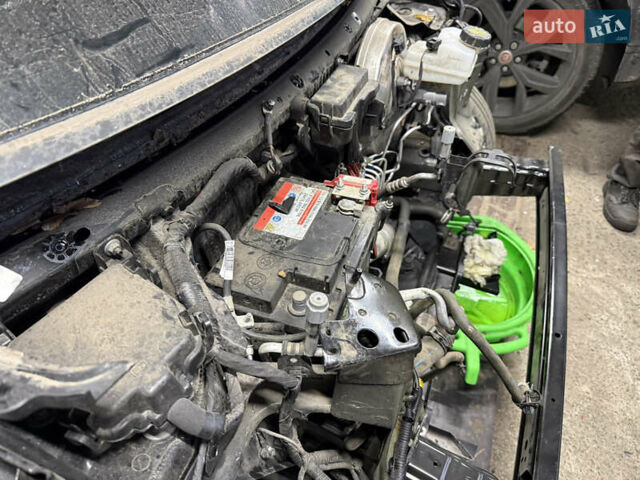 Черный Смарт EQ Fortwo, объемом двигателя 0 л и пробегом 50 тыс. км за 5000 $, фото 2 на Automoto.ua