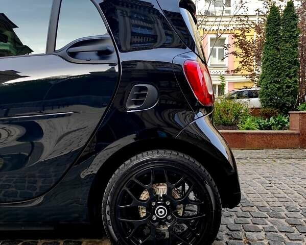 Черный Смарт EQ Fortwo, объемом двигателя 0 л и пробегом 15 тыс. км за 14100 $, фото 28 на Automoto.ua