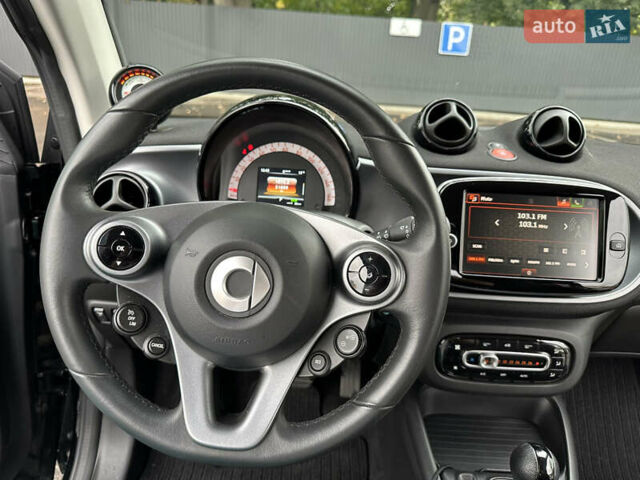 Черный Смарт EQ Fortwo, объемом двигателя 0 л и пробегом 32 тыс. км за 13500 $, фото 10 на Automoto.ua