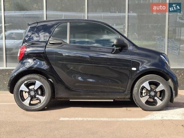 Смарт EQ Fortwo 2021 в Киеве на Automoto.ua Черный Смарт EQ Fortwo, объемом двигателя 0 л и пробегом 32 тыс. км за 12900 $, фото 6 на Automoto.ua