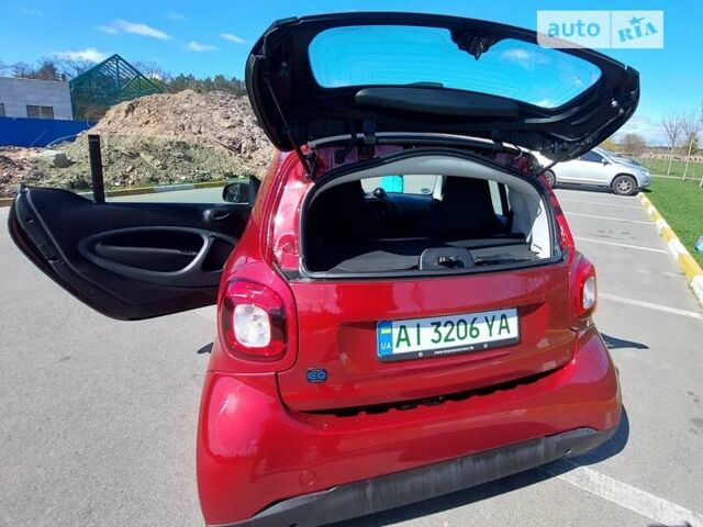 Красный Смарт EQ Fortwo, объемом двигателя 0 л и пробегом 19 тыс. км за 12999 $, фото 16 на Automoto.ua