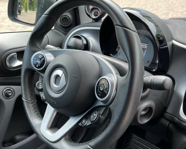 Зеленый Смарт EQ Fortwo, объемом двигателя 0 л и пробегом 66 тыс. км за 11500 $, фото 11 на Automoto.ua